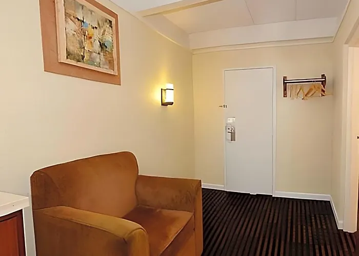 Lexington & Suites-elgin 2* Elgin