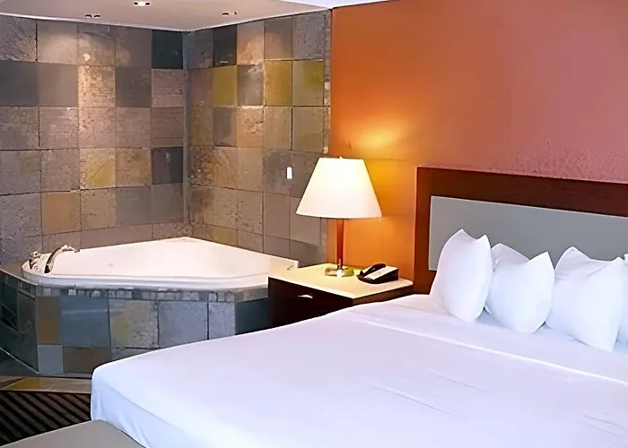 Lexington & Suites-elgin Motel 2*