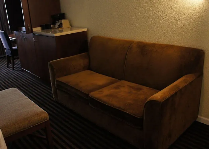 Lexington & Suites-elgin Motel Elgin